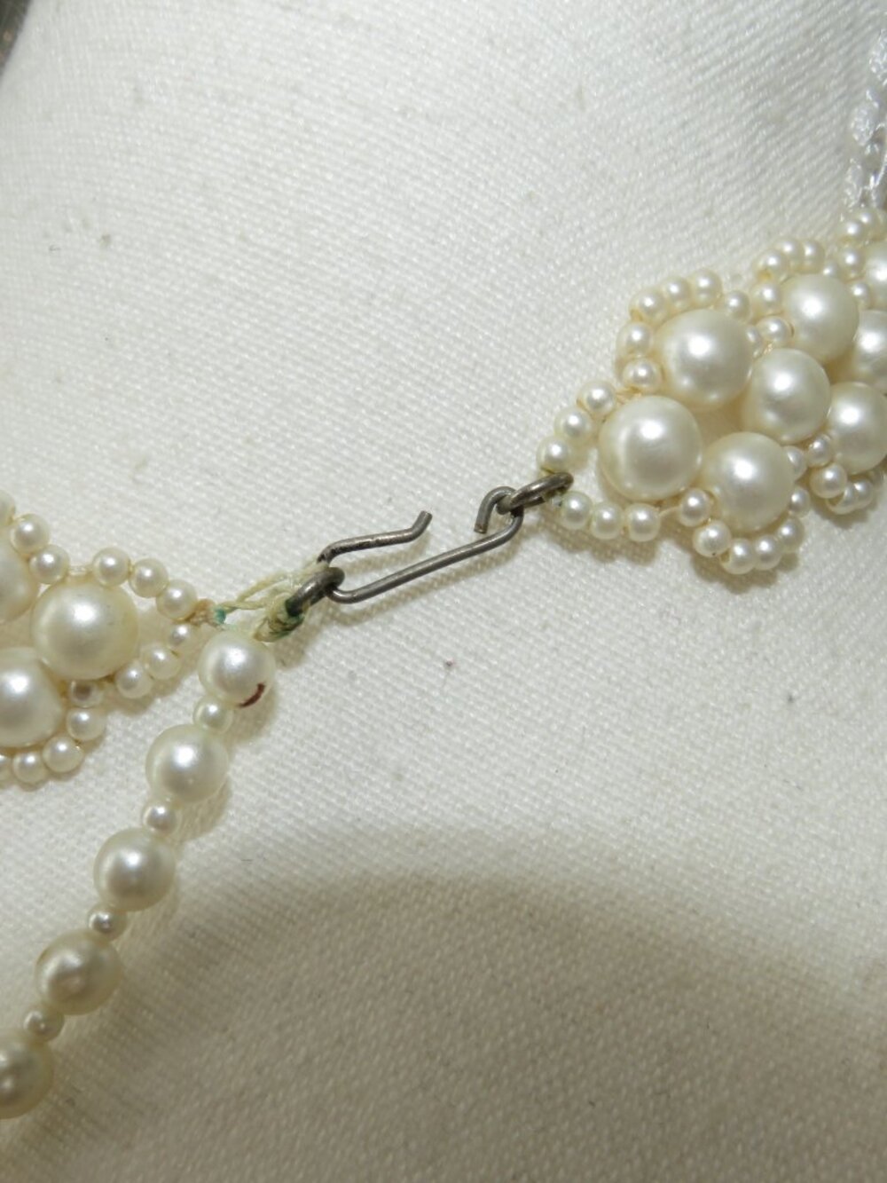 pearl choker necklace white woven beaded vintage adjustable length 17in to 20in - Picture 4 of 5